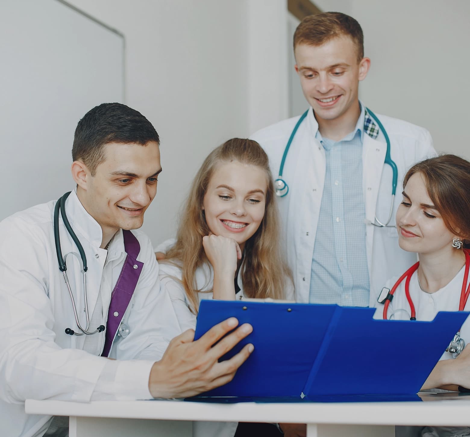 Why Study medicine Abroad – The Benefits & Career Opportunities